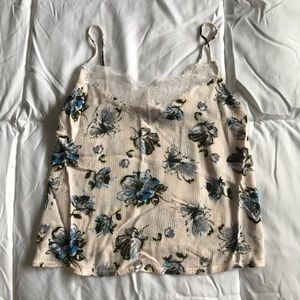 White flowered loose crop top